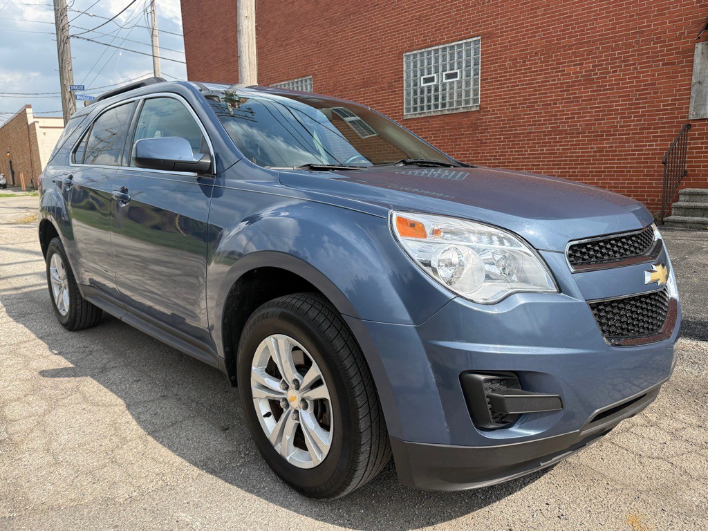 2011 Chevrolet Equinox Image 1