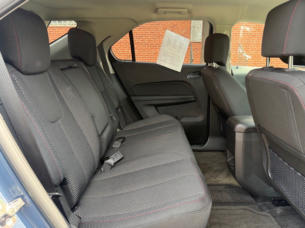 2011 Chevrolet Equinox Image 12