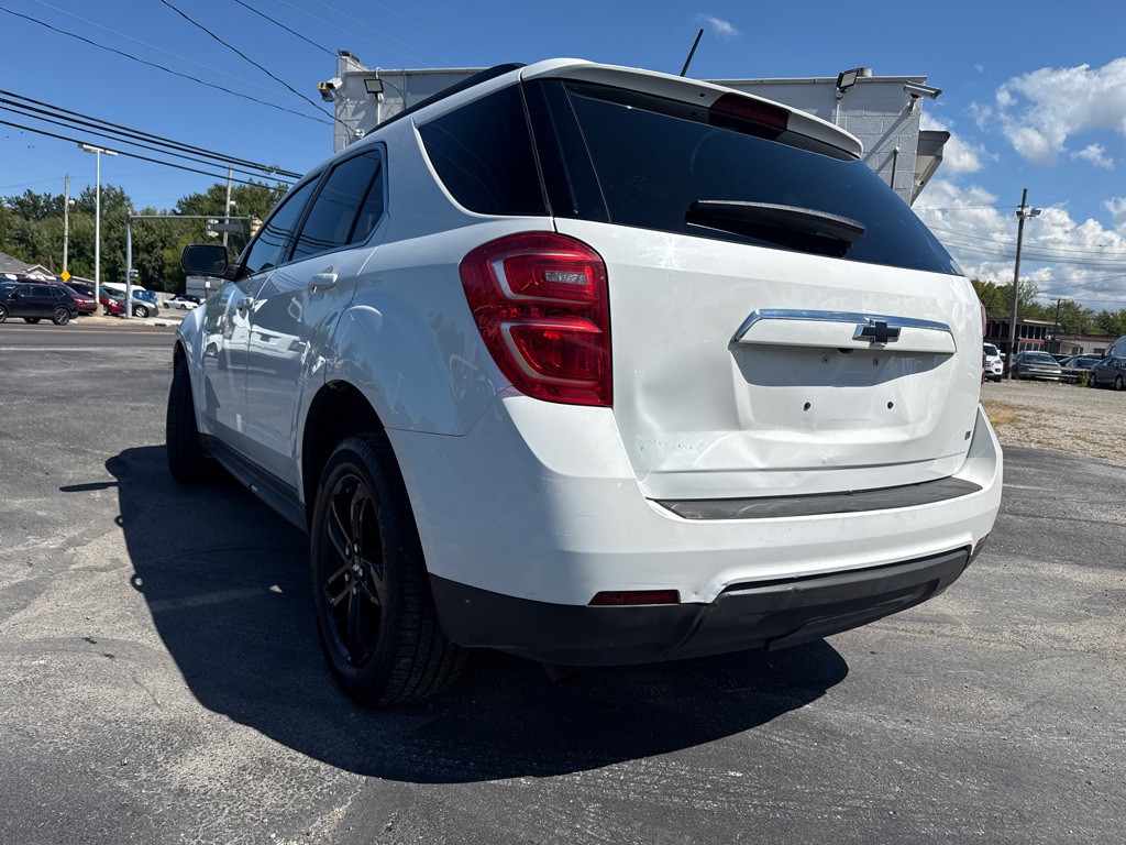 2017 Chevrolet Equinox Image 8