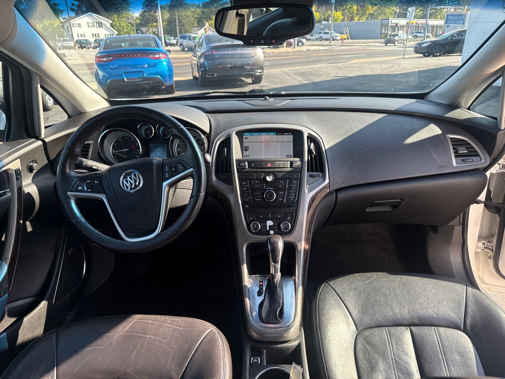 2012 Buick Verano Image 9
