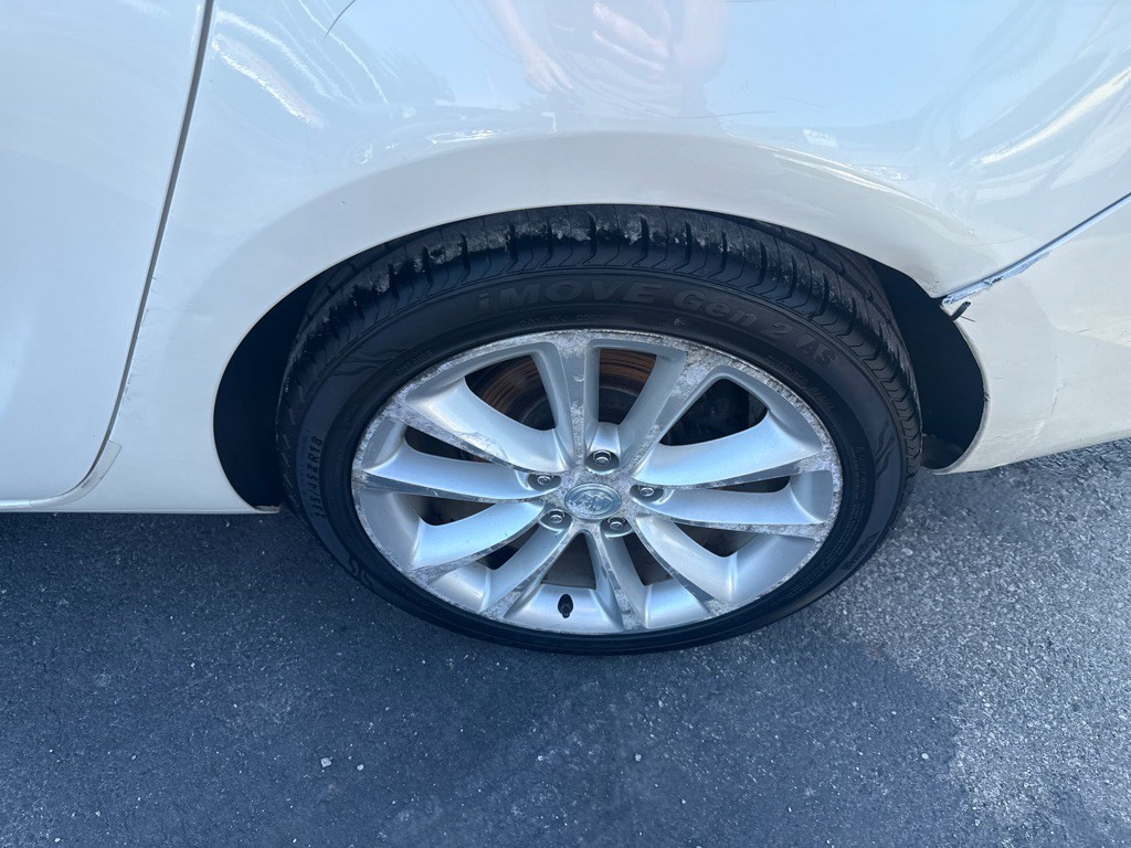 2012 Buick Verano Image 18
