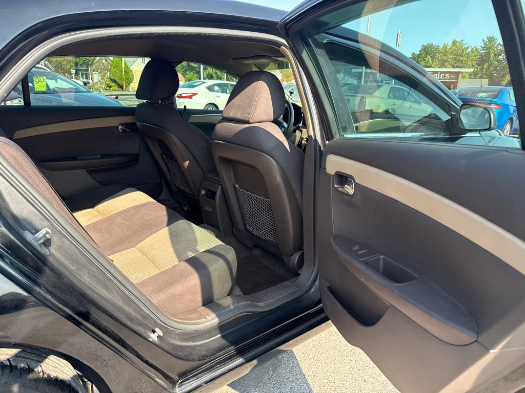 2012 Chevrolet Malibu Image 13