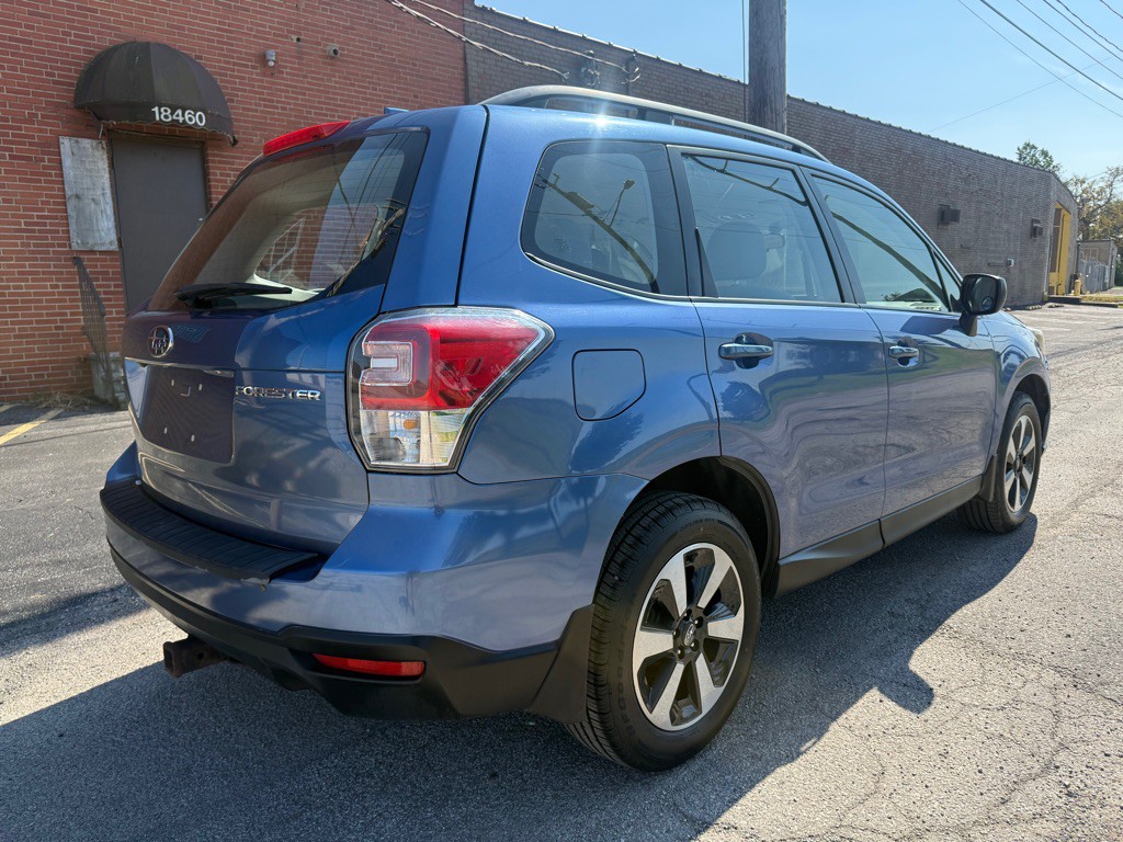 2018 Subaru Forester Image 3