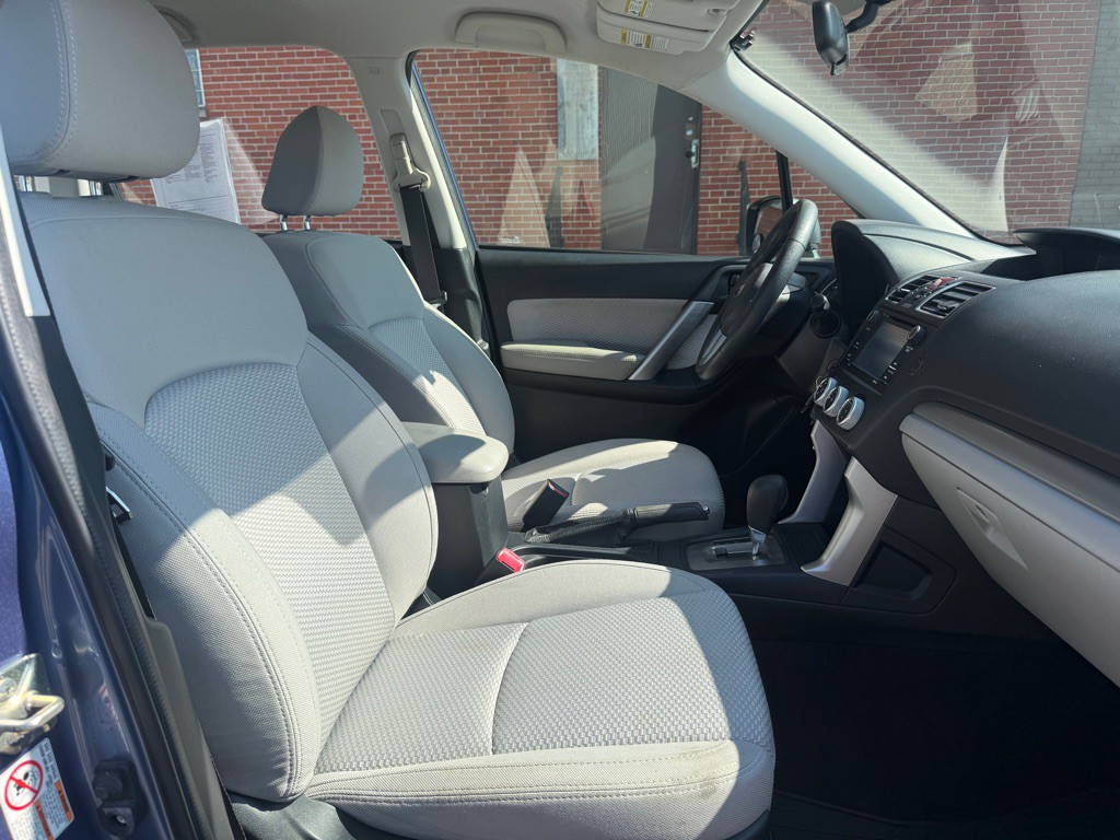 2018 Subaru Forester Image 9