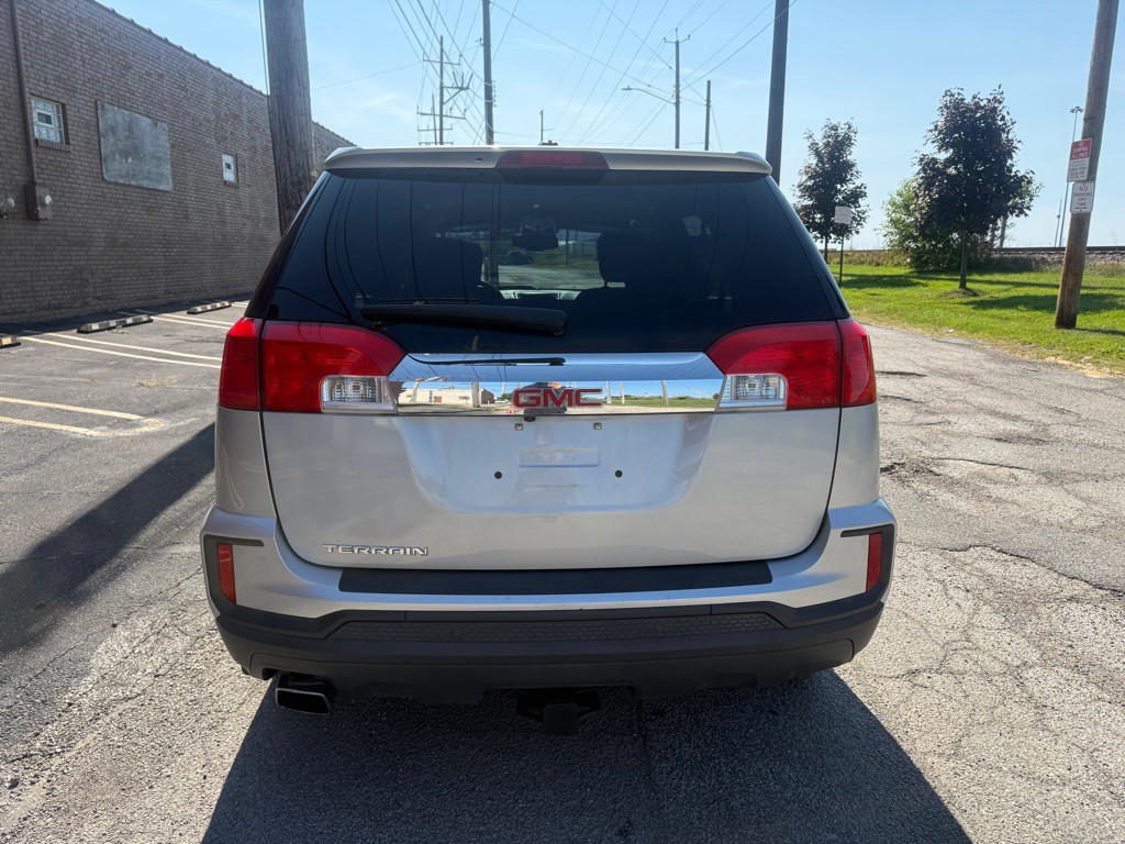 2017 GMC Terrain Image 4
