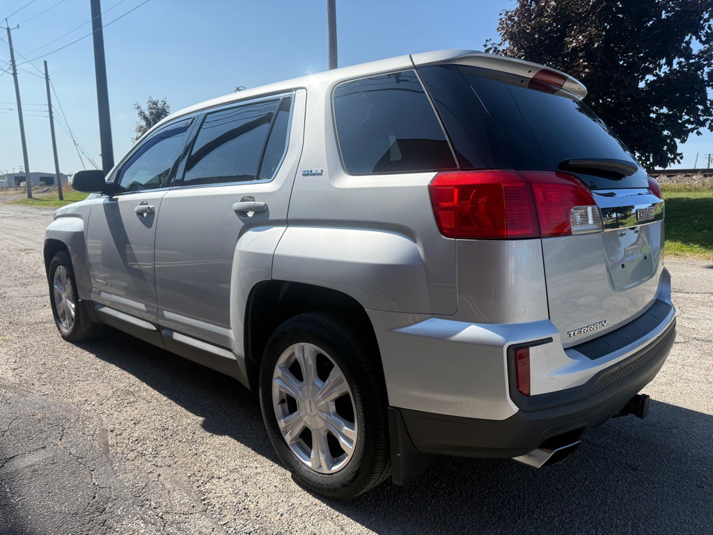 2017 GMC Terrain Image 5