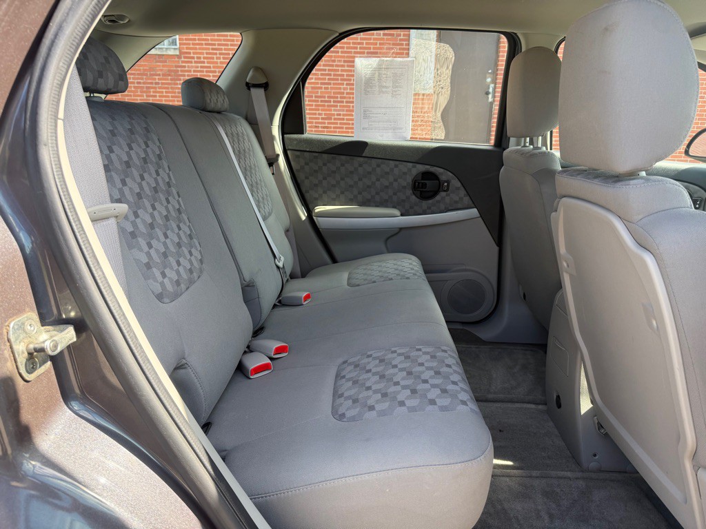 2008 Chevrolet Equinox Image 11