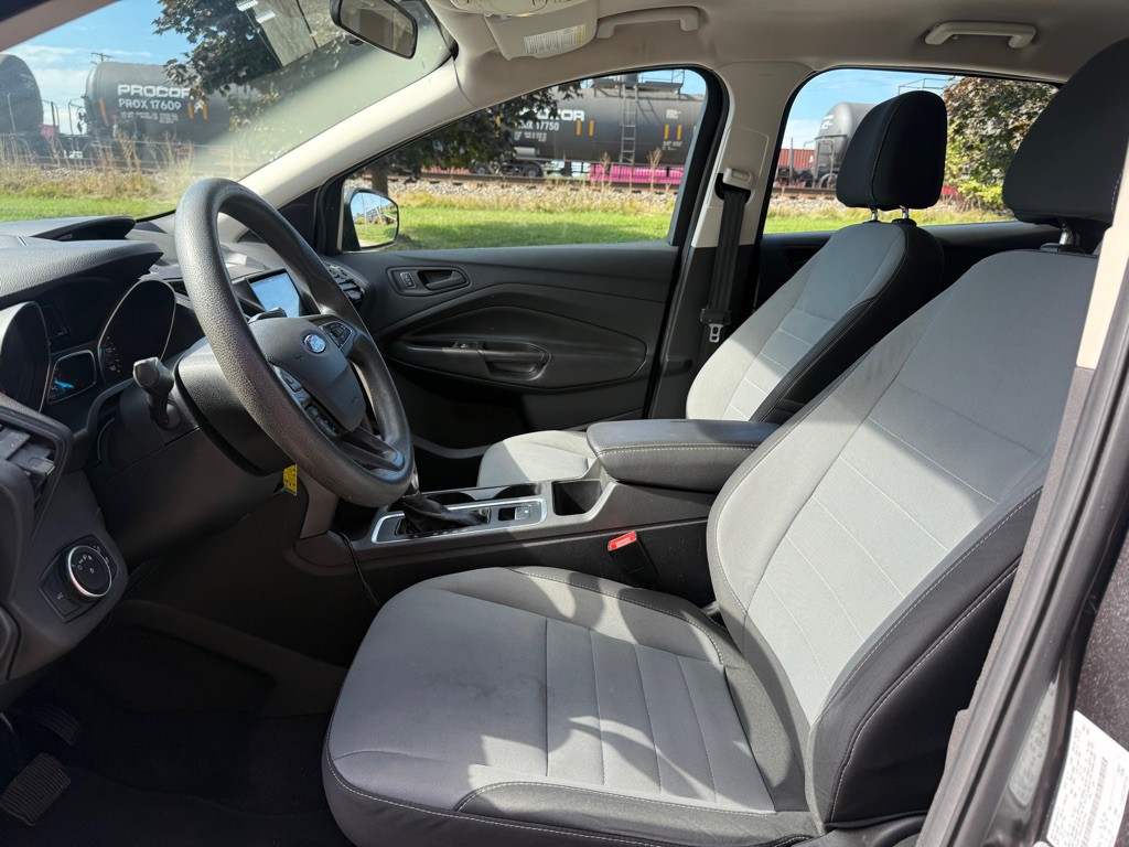 2017 Ford Escape Image 9