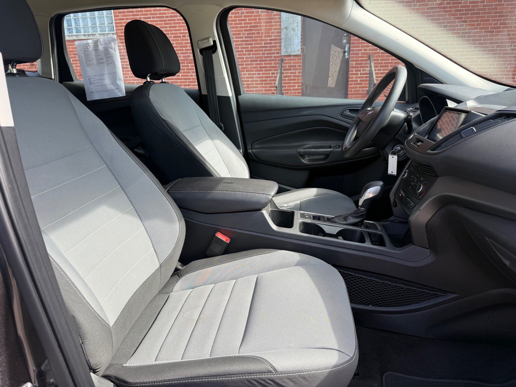 2017 Ford Escape Image 10