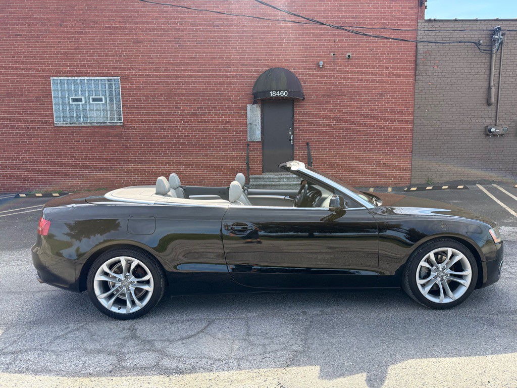 2010 Audi A5 Image 2