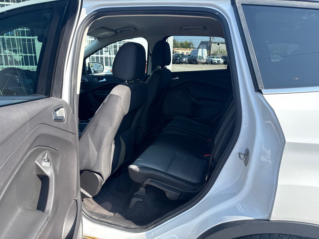 2016 Ford Escape Image 12