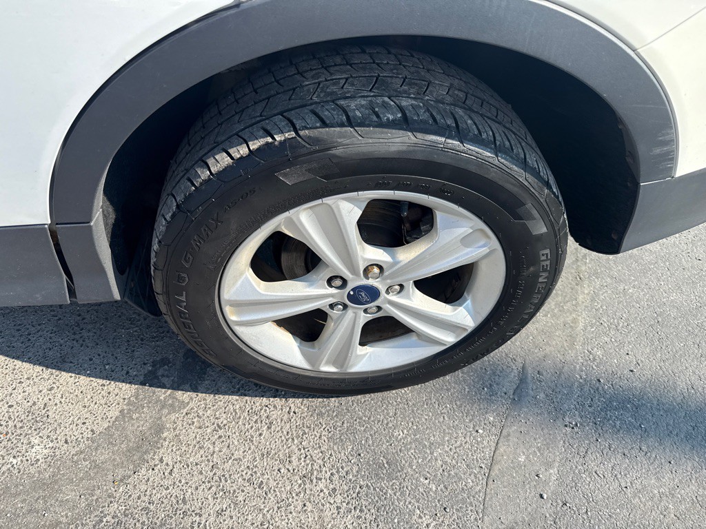 2016 Ford Escape Image 17