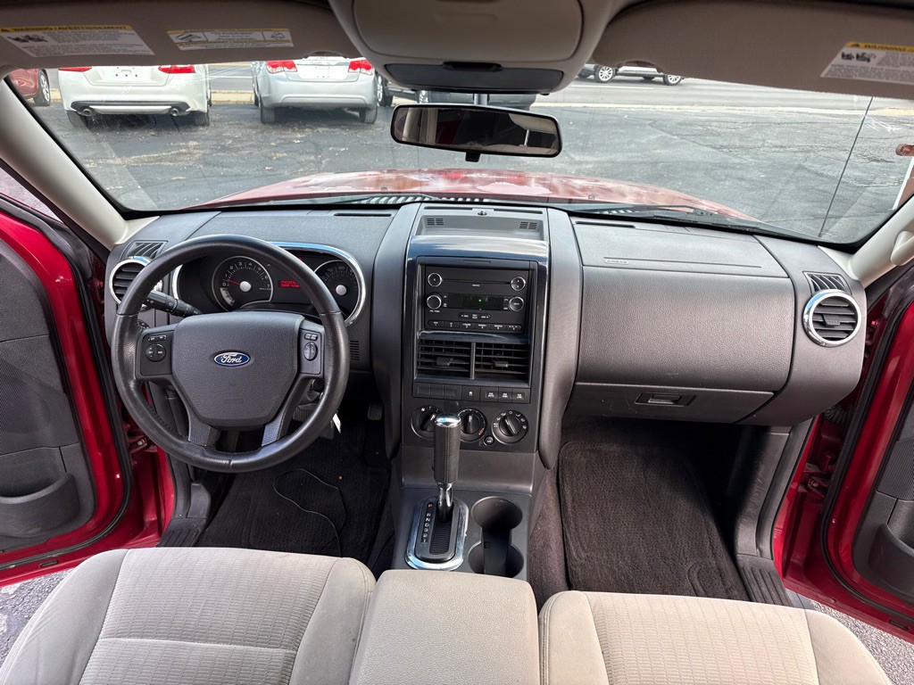 2008 Ford Explorer Image 9