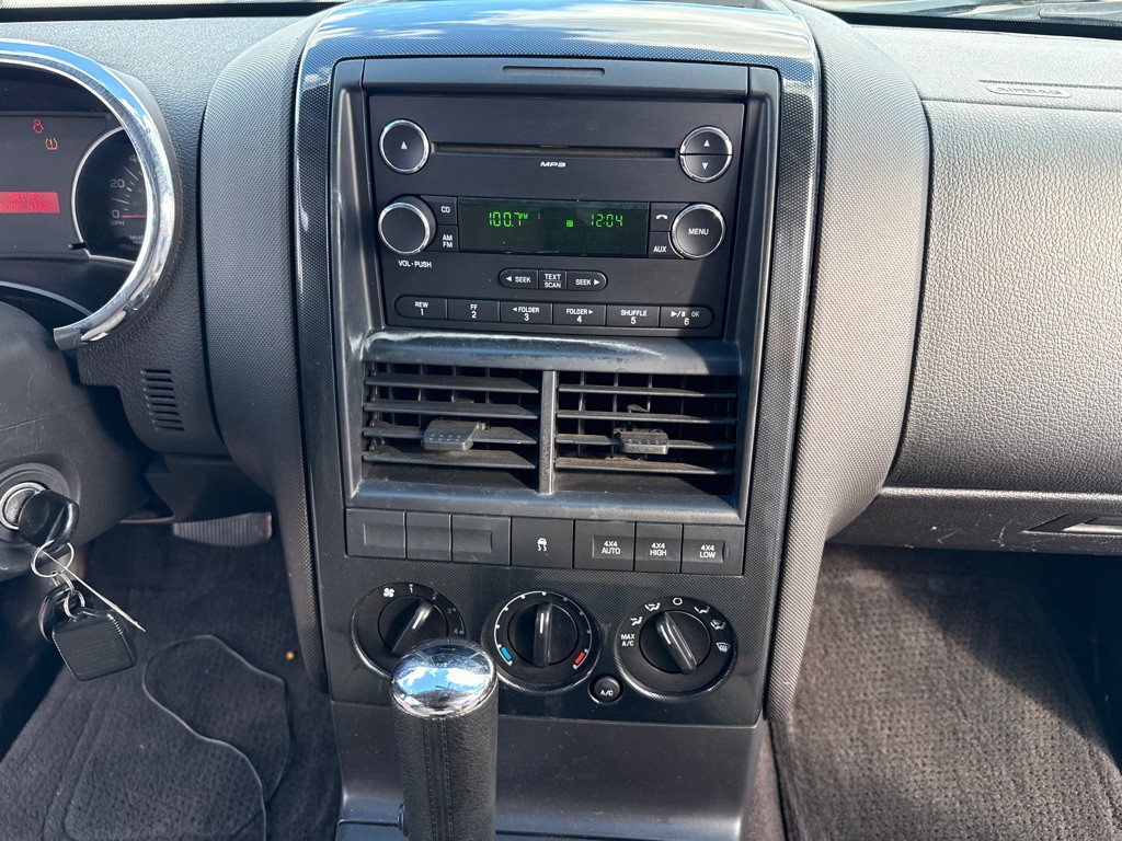 2008 Ford Explorer Image 15