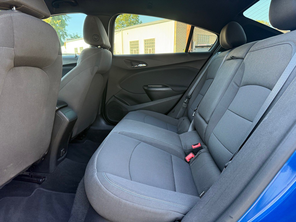 2019 Chevrolet Cruze Image 11