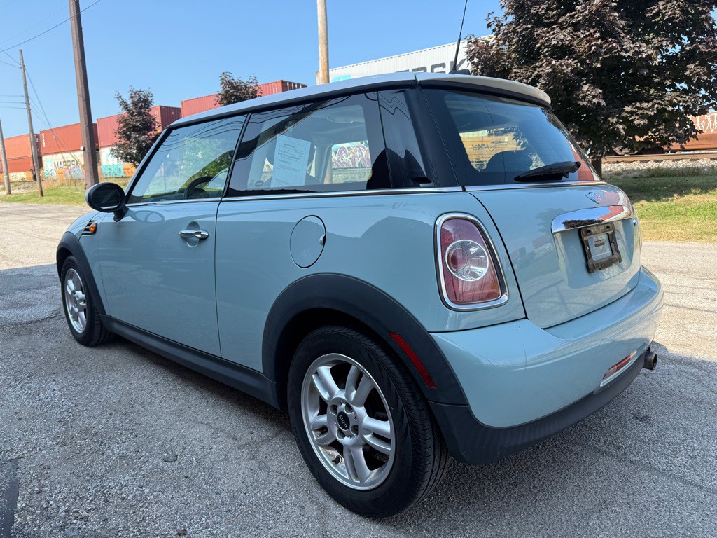 2012 MINI Cooper Image 5