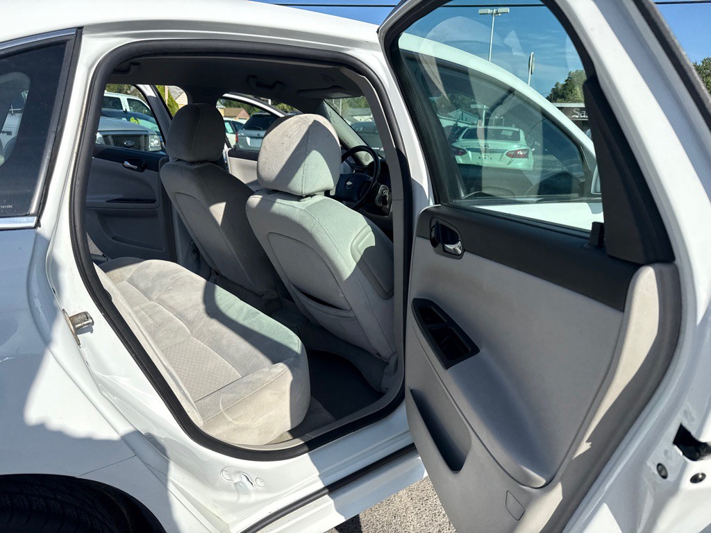 2013 Chevrolet Impala Image 13
