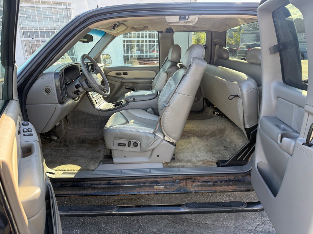 2001 GMC Sierra Image 9