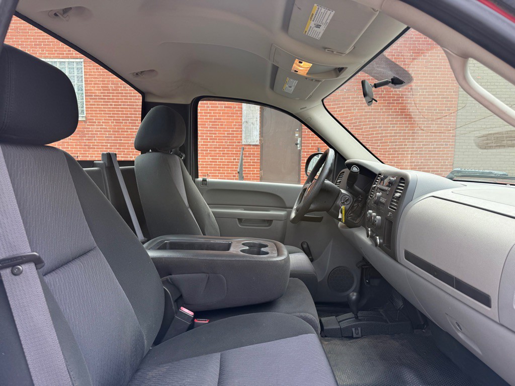 2011 Chevrolet Silverado 1500 Image 9