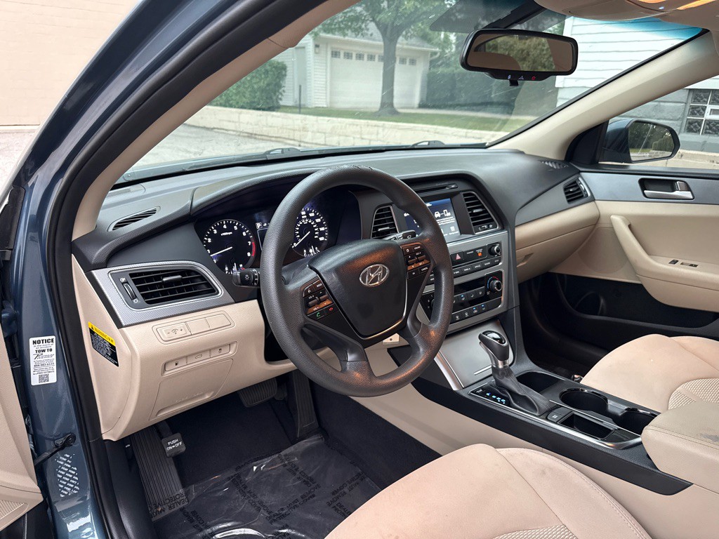 2017 Hyundai Sonata Image 9