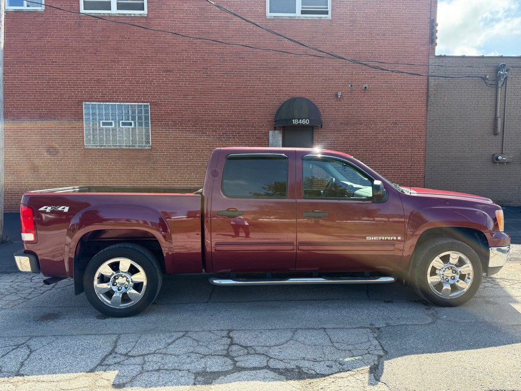 2009 GMC Sierra Image 2