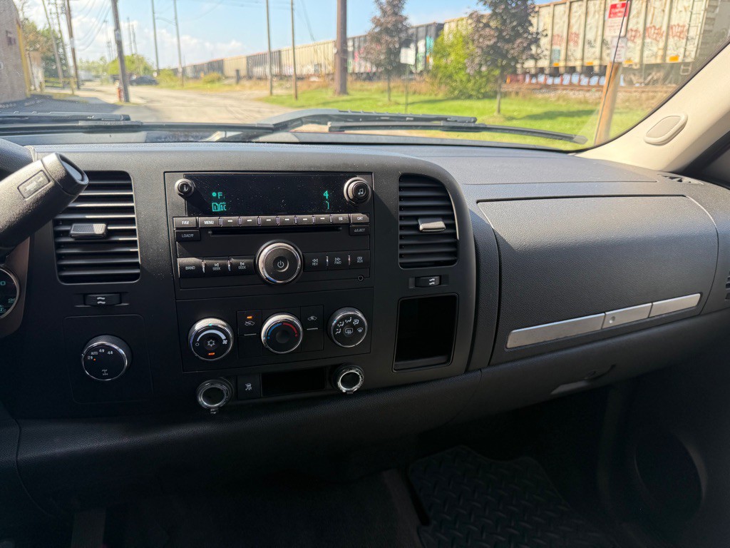 2009 GMC Sierra Image 14