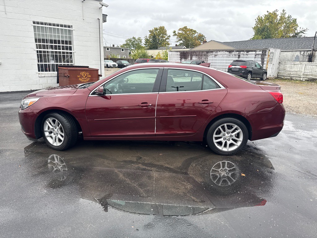 2015 Chevrolet Malibu Image 4