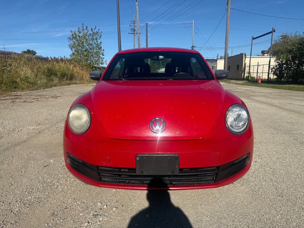 2012 Volkswagen Beetle Image 6