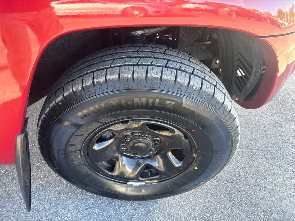2005 Toyota Tacoma Image 14