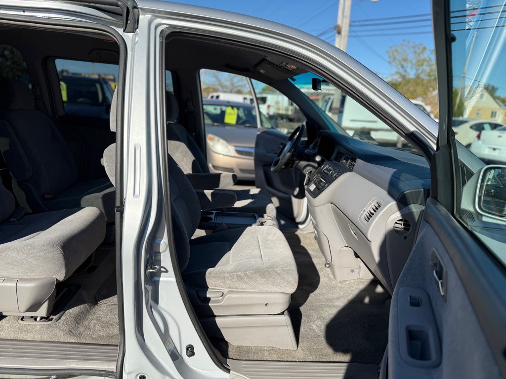 2003 Honda Odyssey Image 11