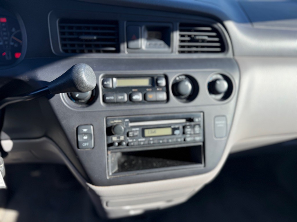 2003 Honda Odyssey Image 19