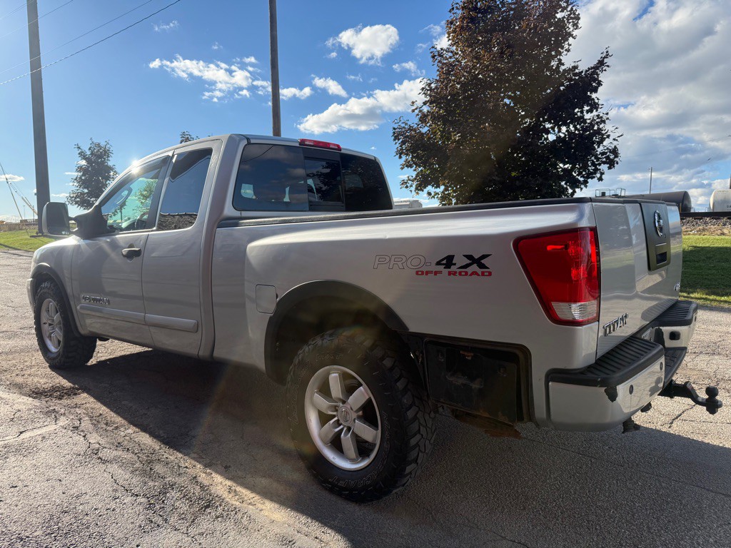 2009 Nissan Titan Image 4