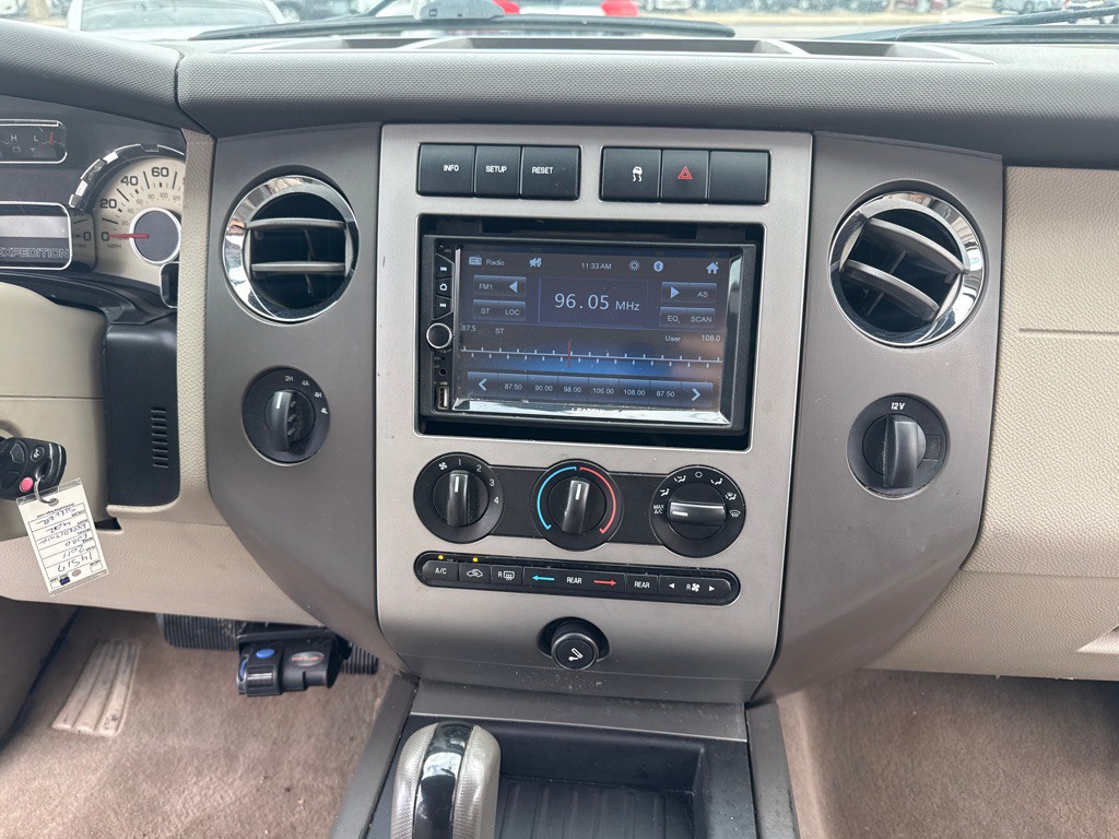 2011 Ford Expedition Image 18