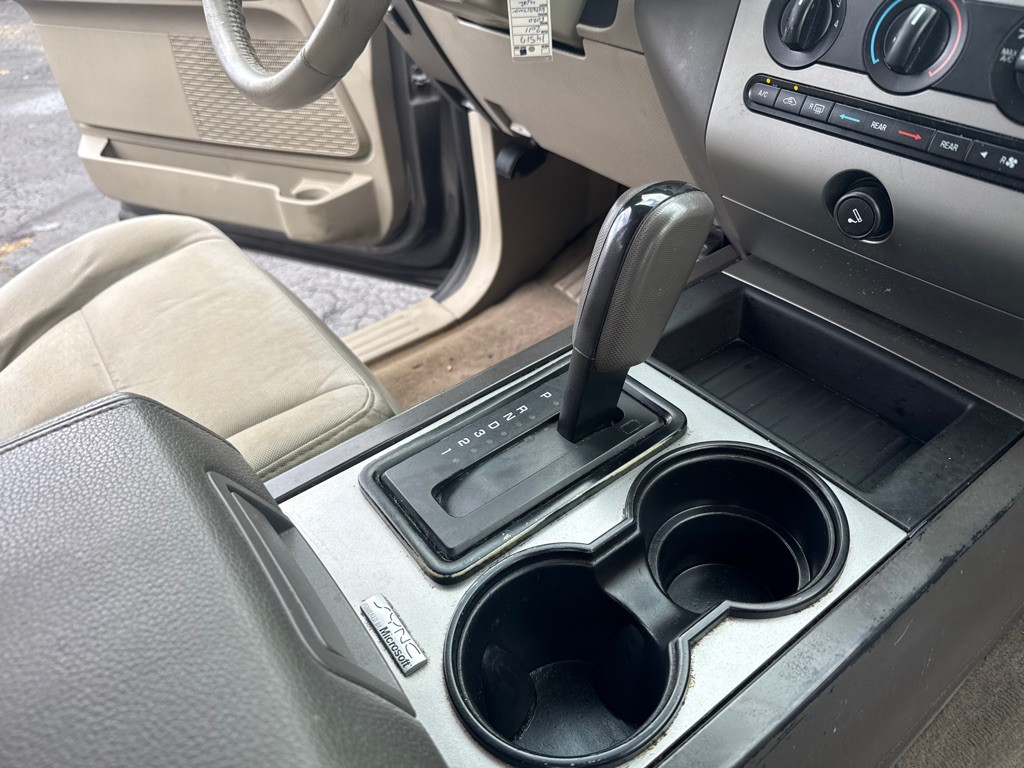 2011 Ford Expedition Image 19