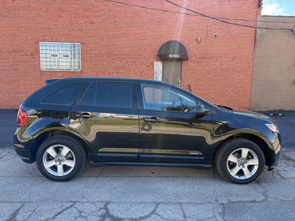 2013 Ford Edge Image 2