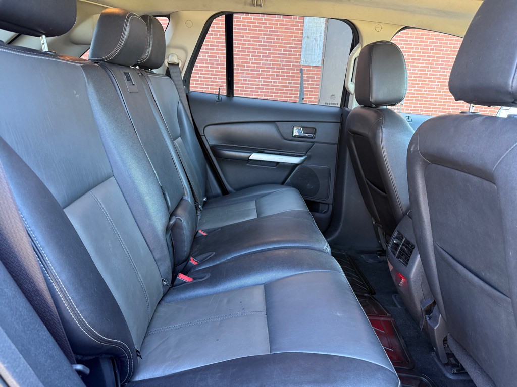2013 Ford Edge Image 10
