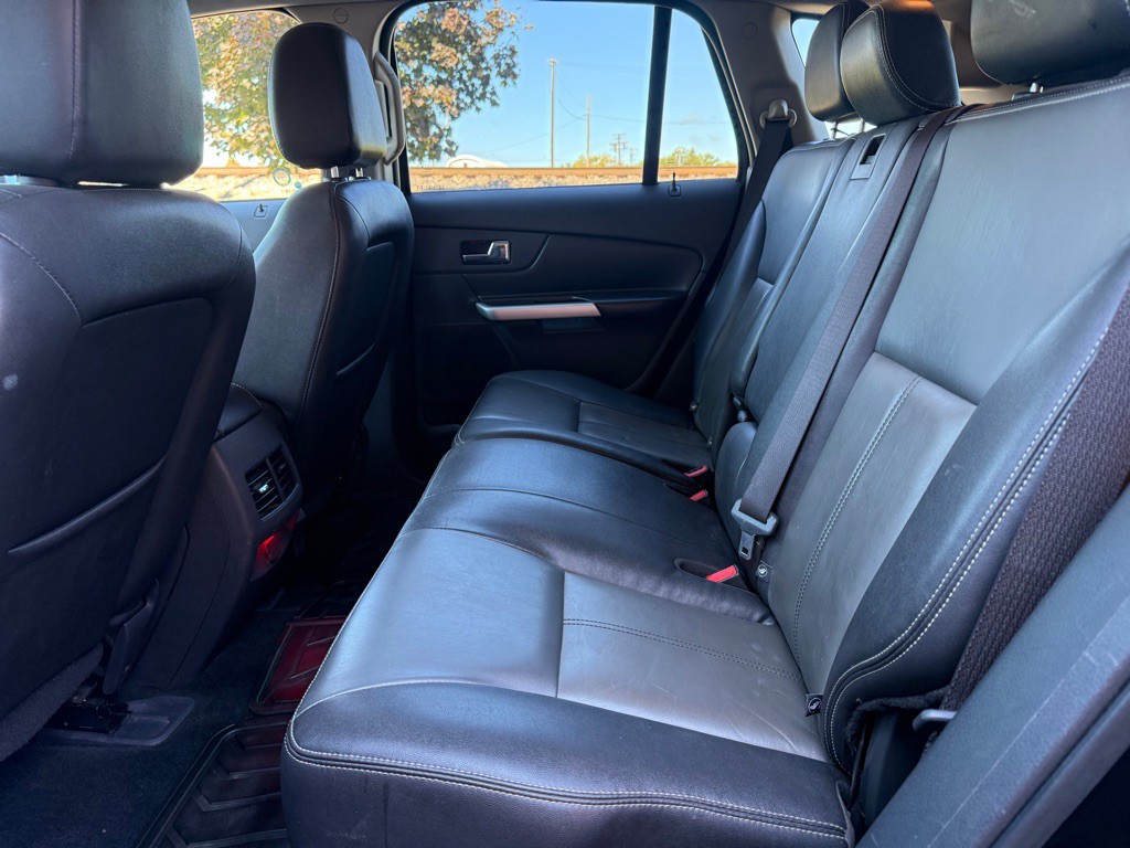 2013 Ford Edge Image 11