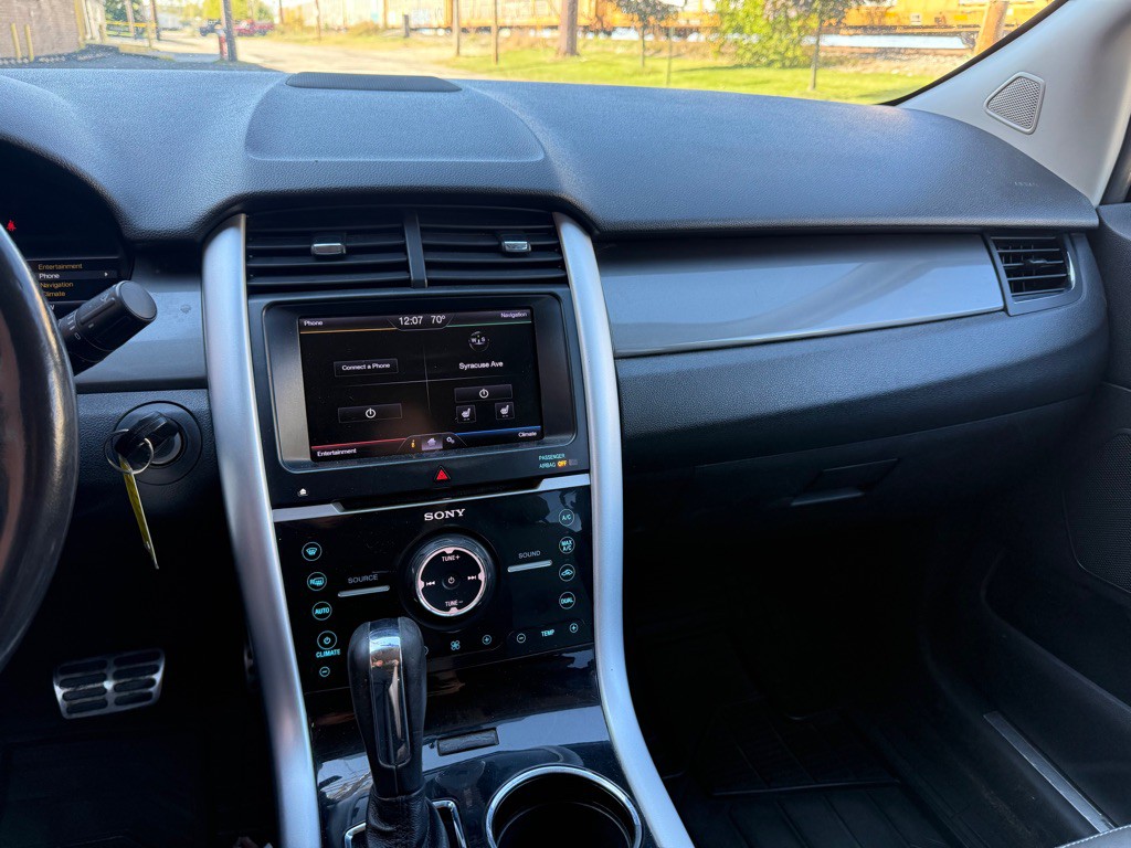 2013 Ford Edge Image 13