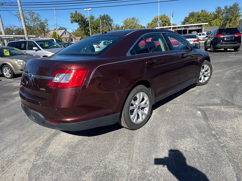 2012 Ford Taurus Image 6
