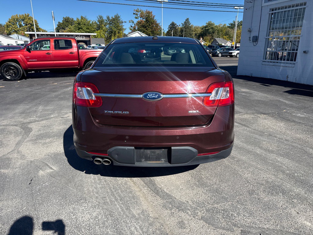 2012 Ford Taurus Image 7