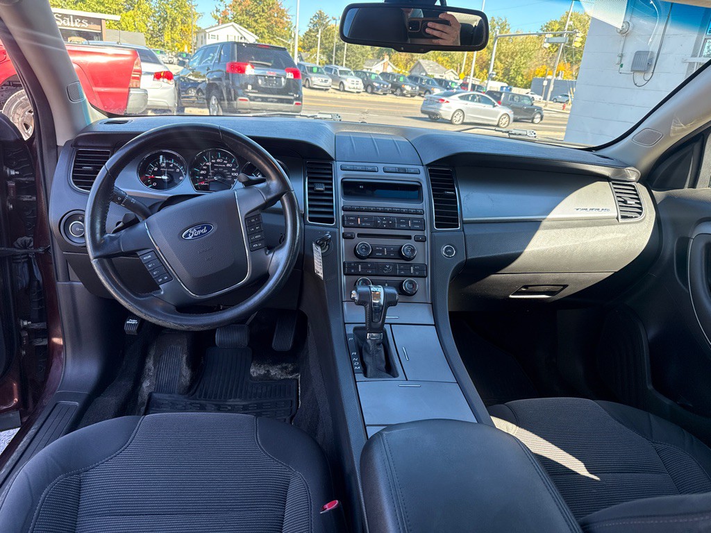 2012 Ford Taurus Image 9