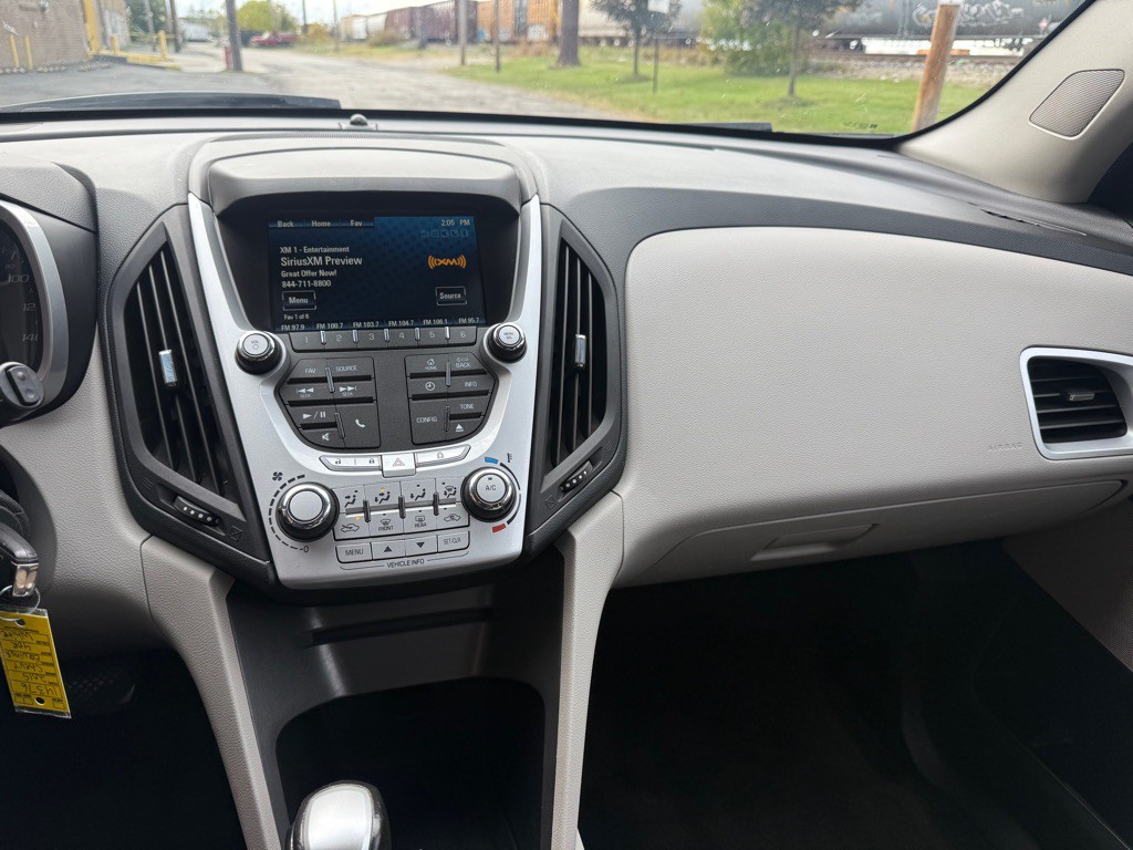 2015 Chevrolet Equinox Image 13