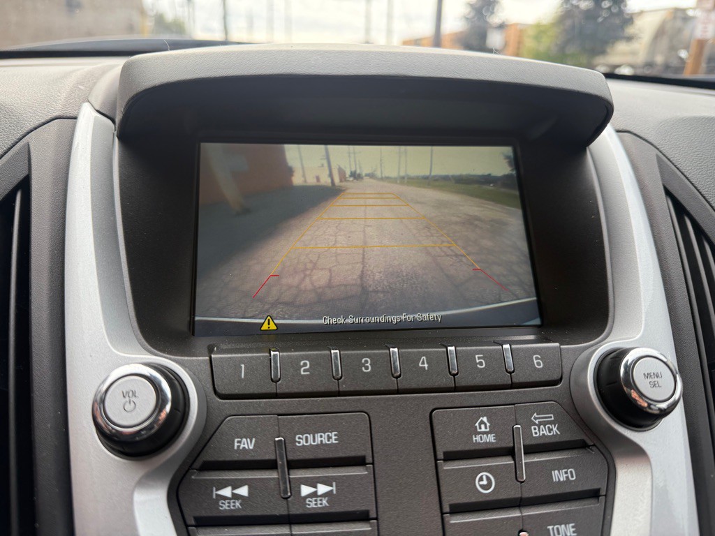 2015 Chevrolet Equinox Image 14