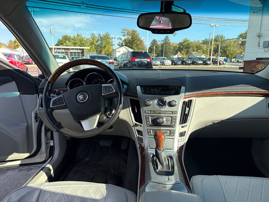 2012 Cadillac CTS Image 9
