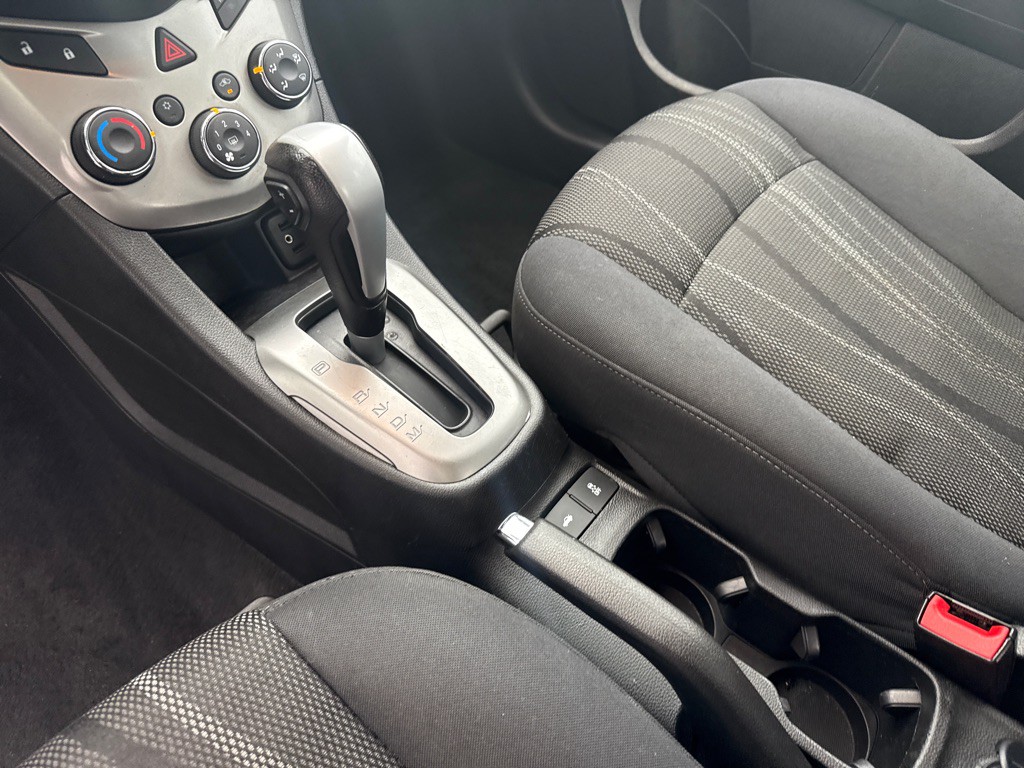 2017 Chevrolet Sonic Image 15