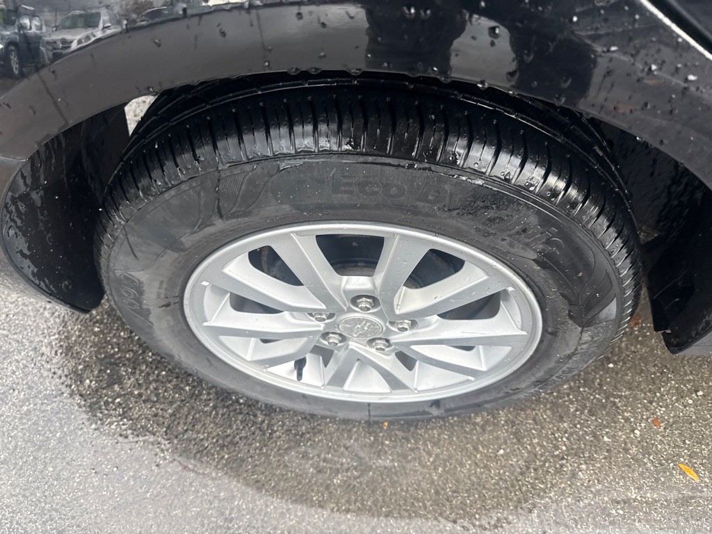 2017 Chevrolet Sonic Image 17