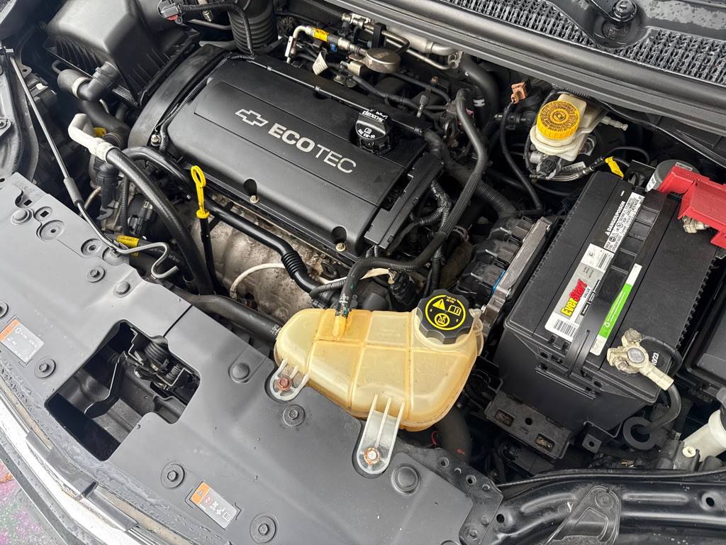 2017 Chevrolet Sonic Image 18