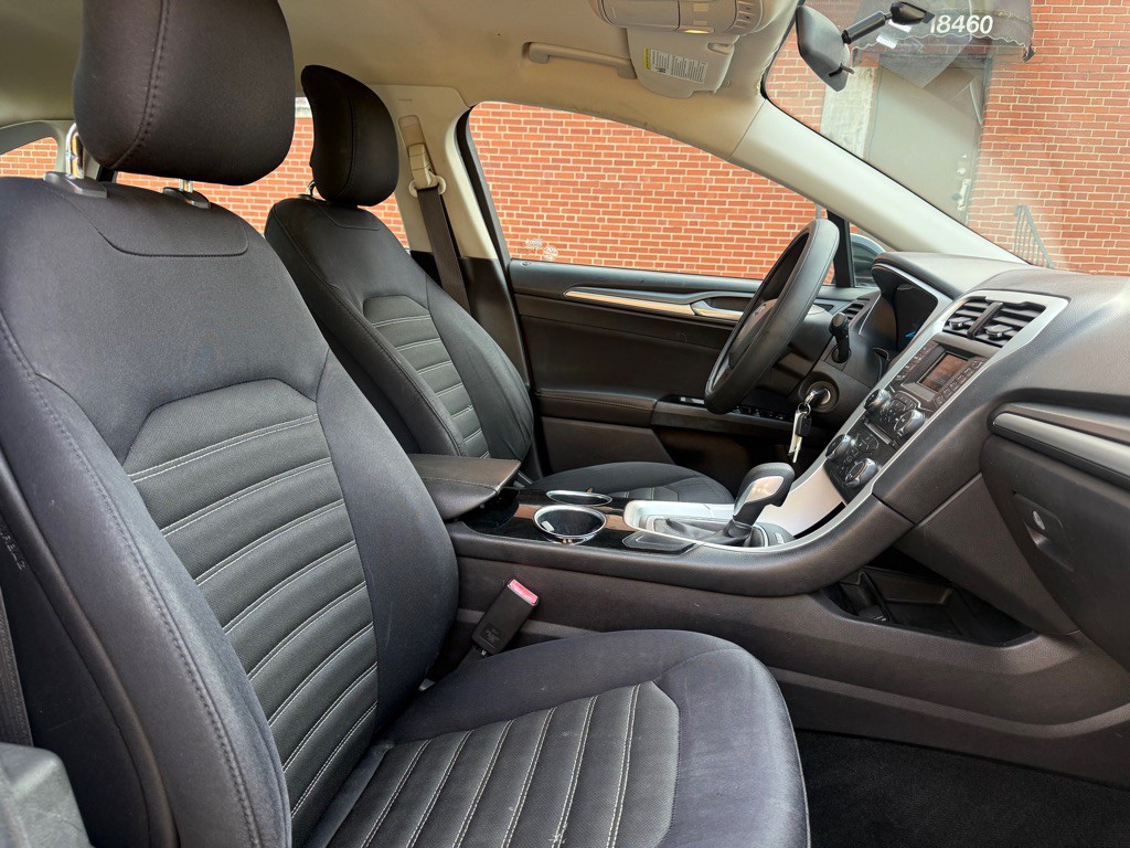 2013 Ford Fusion Image 9