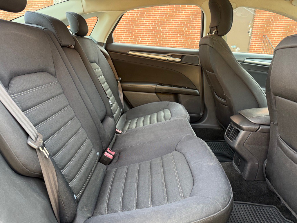 2013 Ford Fusion Image 10
