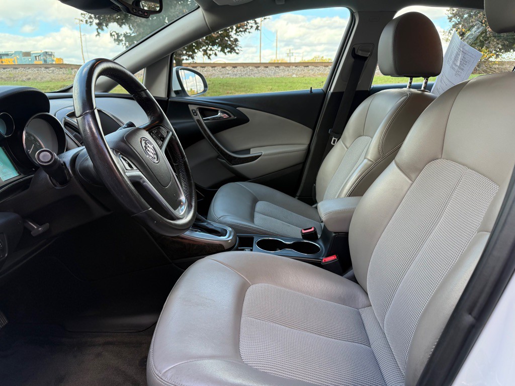 2015 Buick Verano Image 9